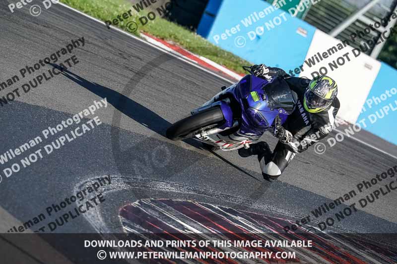 donington no limits trackday;donington park photographs;donington trackday photographs;no limits trackdays;peter wileman photography;trackday digital images;trackday photos